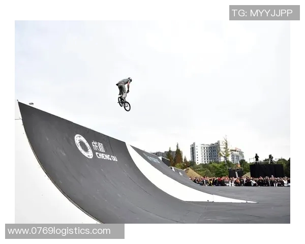 杭州滑板队在极限运动会中的比赛经验与表现分析